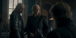 HouseOfTheDragon_3x02-QueensLanding_05390