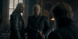 HouseOfTheDragon_3x02-QueensLanding_05397