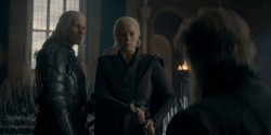 HouseOfTheDragon_3x02-QueensLanding_05398