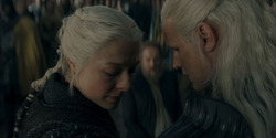 HouseOfTheDragon_3x02-QueensLanding_05409