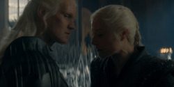 HouseOfTheDragon_3x02-QueensLanding_05418