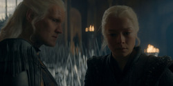 HouseOfTheDragon_3x02-QueensLanding_05424