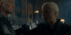 HouseOfTheDragon_3x02-QueensLanding_05429