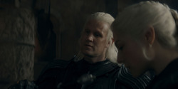 HouseOfTheDragon_3x02-QueensLanding_05438
