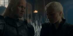HouseOfTheDragon_3x02-QueensLanding_05445