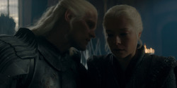 HouseOfTheDragon_3x02-QueensLanding_05479