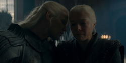 HouseOfTheDragon_3x02-QueensLanding_05484