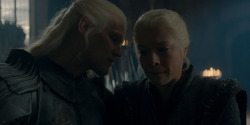 HouseOfTheDragon_3x02-QueensLanding_05486