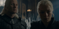HouseOfTheDragon_3x02-QueensLanding_05500