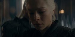 HouseOfTheDragon_3x02-QueensLanding_05503