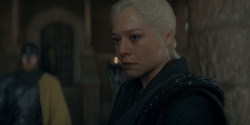 HouseOfTheDragon_3x02-QueensLanding_05509