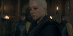 HouseOfTheDragon_3x02-QueensLanding_05510