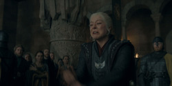 HouseOfTheDragon_3x02-QueensLanding_05549