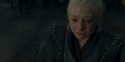 HouseOfTheDragon_3x02-QueensLanding_05625