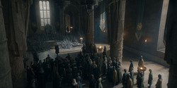 HouseOfTheDragon_3x02-QueensLanding_05640