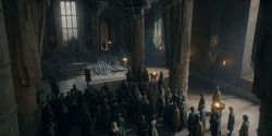 HouseOfTheDragon_3x02-QueensLanding_05641