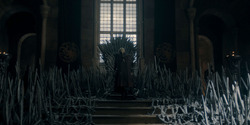 HouseOfTheDragon_3x02-QueensLanding_05684
