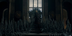 HouseOfTheDragon_3x02-QueensLanding_05698