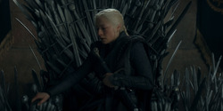 HouseOfTheDragon_3x02-QueensLanding_05717
