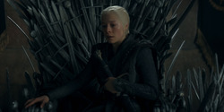 HouseOfTheDragon_3x02-QueensLanding_05729