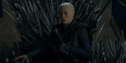 HouseOfTheDragon_3x02-QueensLanding_05731