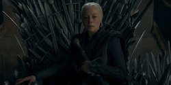 HouseOfTheDragon_3x02-QueensLanding_05734