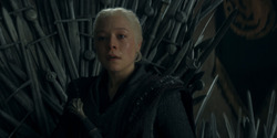 HouseOfTheDragon_3x02-QueensLanding_05749