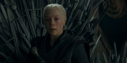 HouseOfTheDragon_3x02-QueensLanding_05750