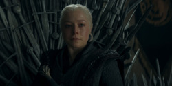 HouseOfTheDragon_3x02-QueensLanding_05753