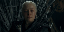HouseOfTheDragon_3x02-QueensLanding_05796