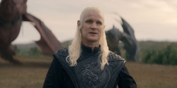 HouseOfTheDragon_3x03-RhaenyraTriumphant_0327