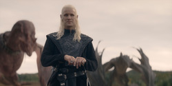 HouseOfTheDragon_3x03-RhaenyraTriumphant_0377