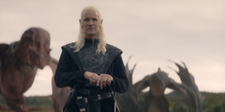 HouseOfTheDragon_3x03-RhaenyraTriumphant_0384