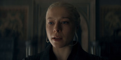 HouseOfTheDragon_3x03-RhaenyraTriumphant_0535