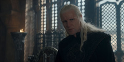 HouseOfTheDragon_3x03-RhaenyraTriumphant_0984