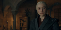 HouseOfTheDragon_3x03-RhaenyraTriumphant_1381