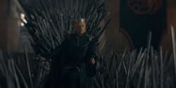HouseOfTheDragon_3x03-RhaenyraTriumphant_2365