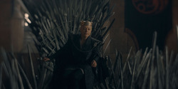 HouseOfTheDragon_3x03-RhaenyraTriumphant_2425