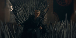 HouseOfTheDragon_3x03-RhaenyraTriumphant_2427