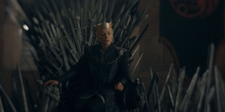 HouseOfTheDragon_3x03-RhaenyraTriumphant_2518