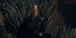 HouseOfTheDragon_3x03-RhaenyraTriumphant_2537