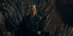 HouseOfTheDragon_3x03-RhaenyraTriumphant_2538