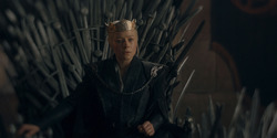 HouseOfTheDragon_3x03-RhaenyraTriumphant_2541