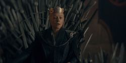 HouseOfTheDragon_3x03-RhaenyraTriumphant_2566