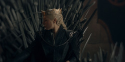 HouseOfTheDragon_3x03-RhaenyraTriumphant_2568