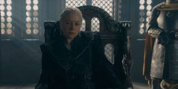 HouseOfTheDragon_3x03-RhaenyraTriumphant_2600