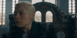 HouseOfTheDragon_3x03-RhaenyraTriumphant_2642