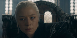 HouseOfTheDragon_3x03-RhaenyraTriumphant_2715