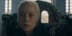 HouseOfTheDragon_3x03-RhaenyraTriumphant_2720