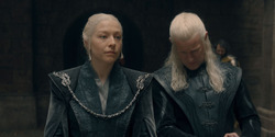 HouseOfTheDragon_3x03-RhaenyraTriumphant_2789